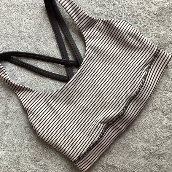 lululemon athletica Other - Lululemon Energy Strappy Sports Bra Hyper Stripe Angel Wing Soot Light Luxtreme